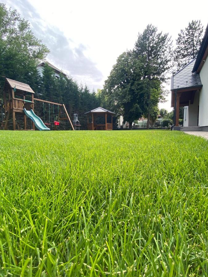 Karinthy ház Siófok Exterior foto