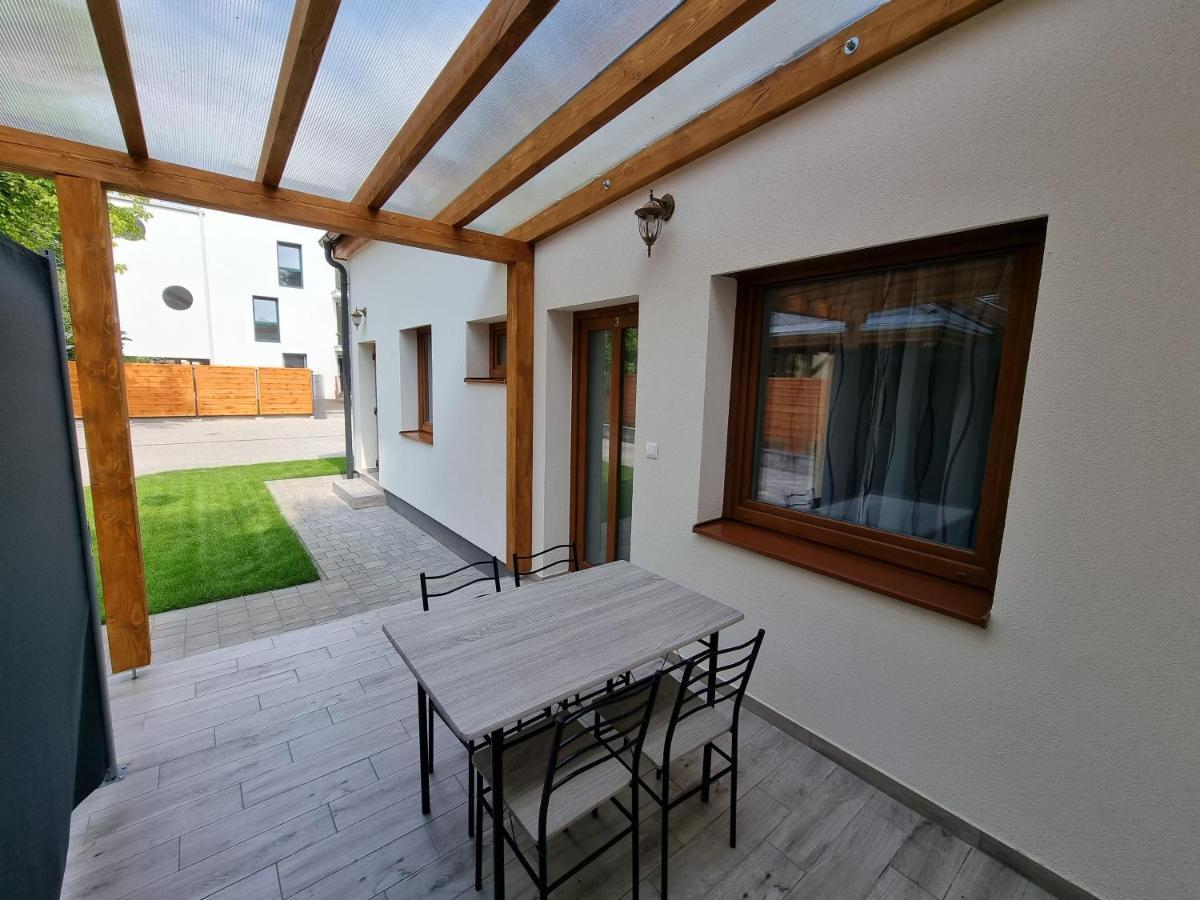 Karinthy ház Siófok Exterior foto